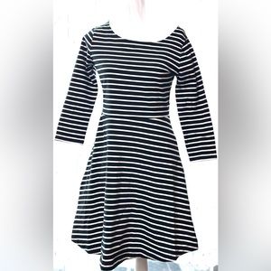 New Old Navy 93% cotton, 7% spandex